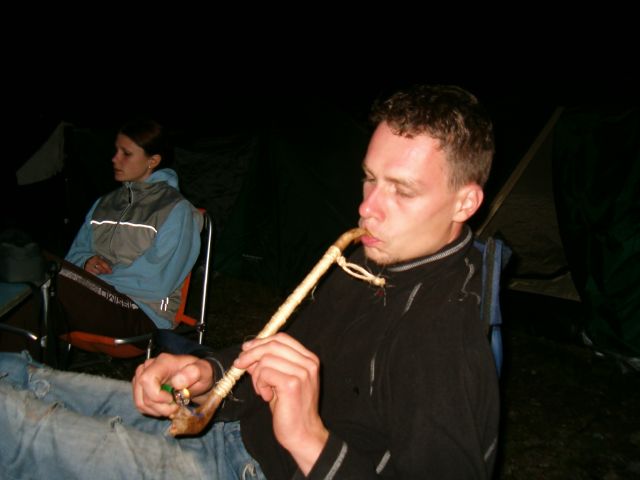Standis a kalumet.jpg